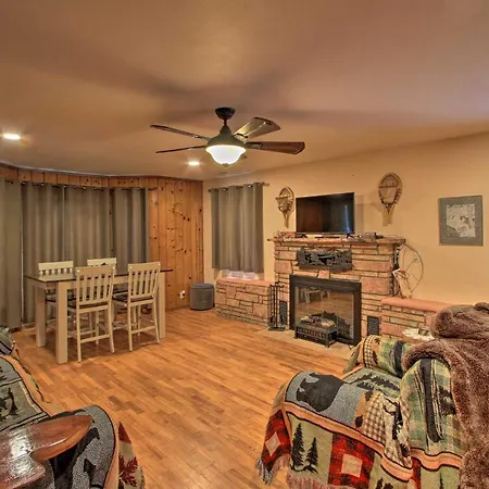 Packwood Getaway With Game Room, Grill And Patio